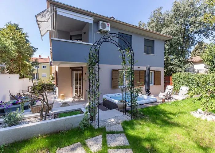 Casa Antonio Rovigno